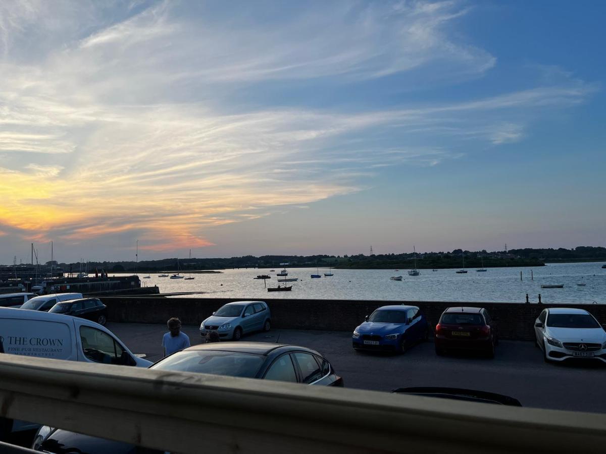 The Crown Pub And Hotel Manningtree Eksteriør billede