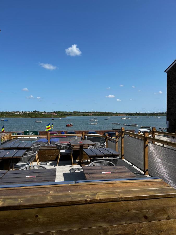 The Crown Pub And Hotel Manningtree Eksteriør billede